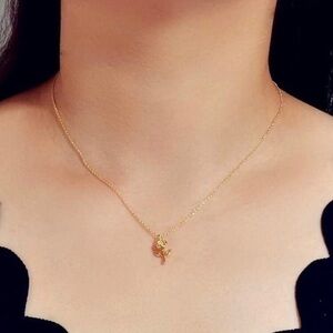 3/$30 💛 Tiny Rose Charm Necklace